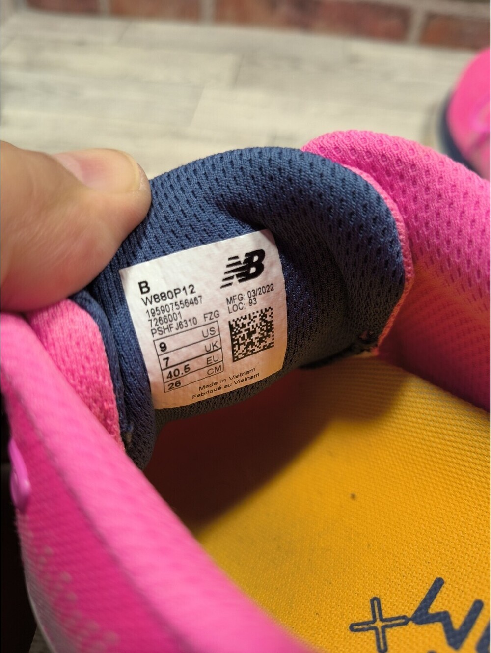 New Balance Fresh Foam X 880v12 Women's Size 9 Pink Running Shoes W880P12 - Picture 8 of 9